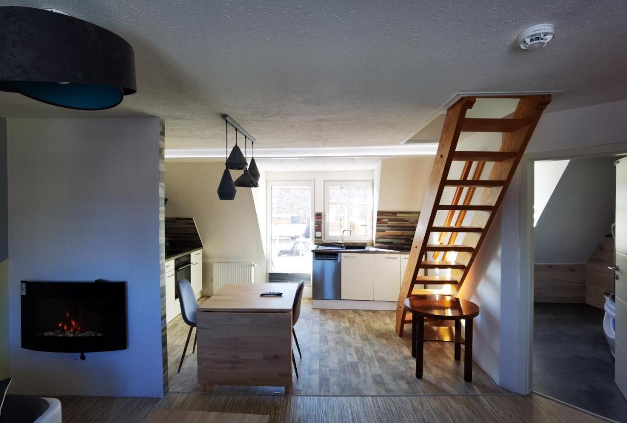 Wolmirstedt Gemuetliche Dachwohnung Mit Kleiner Oder Grosser Dachterrasse Nebeneinander מראה חיצוני תמונה