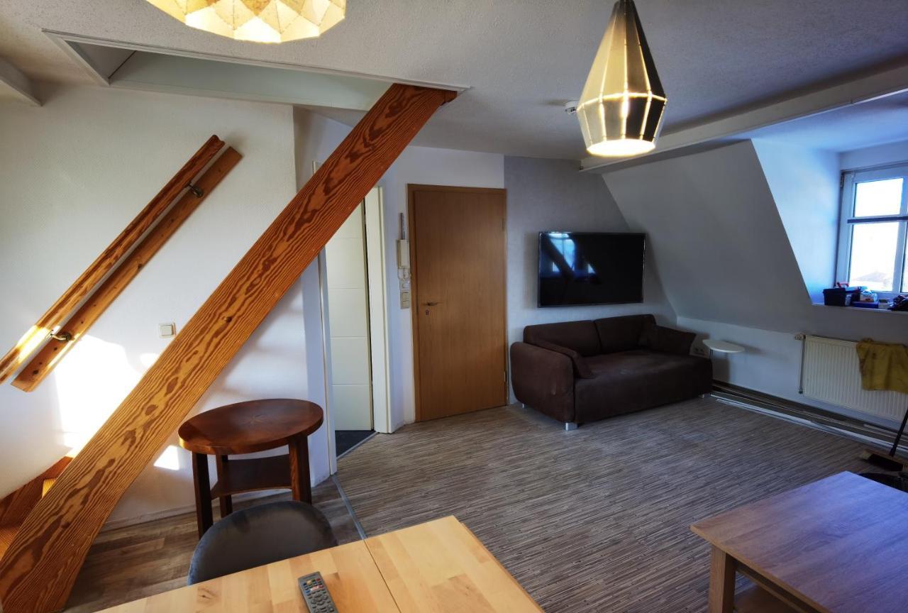 Wolmirstedt Gemuetliche Dachwohnung Mit Kleiner Oder Grosser Dachterrasse Nebeneinander מראה חיצוני תמונה