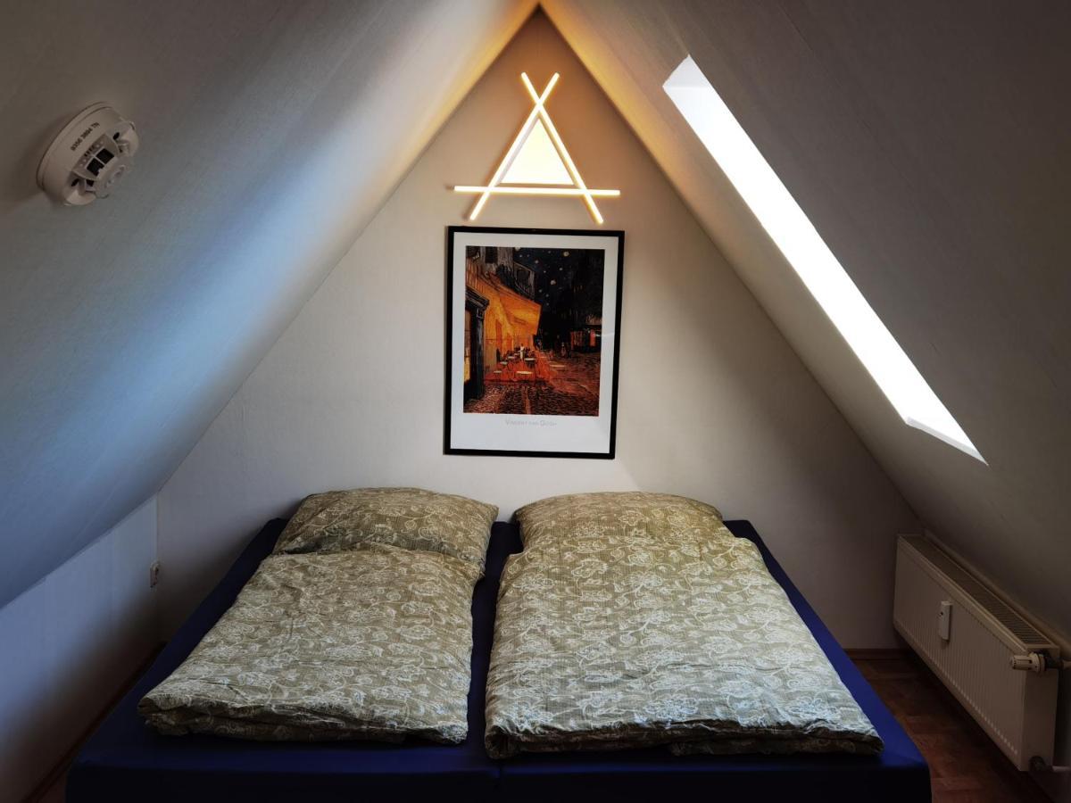 Wolmirstedt Gemuetliche Dachwohnung Mit Kleiner Oder Grosser Dachterrasse Nebeneinander מראה חיצוני תמונה