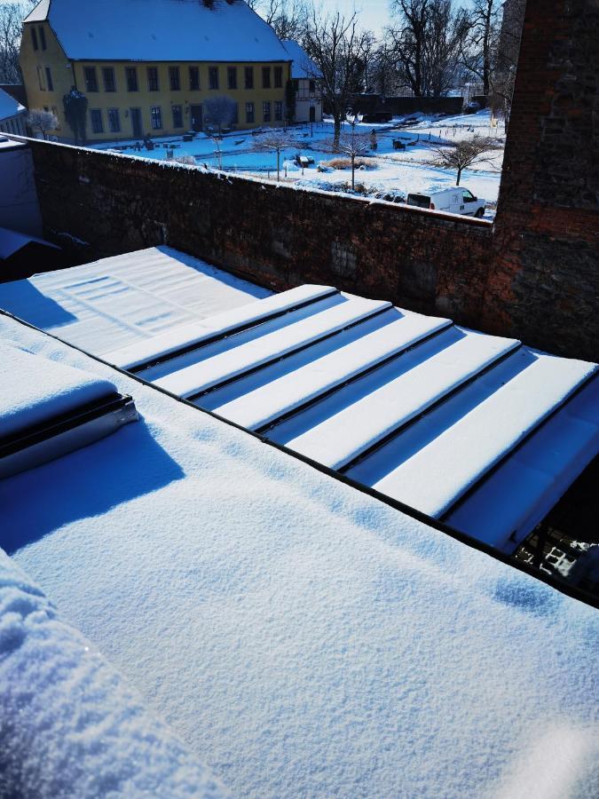 Wolmirstedt Gemuetliche Dachwohnung Mit Kleiner Oder Grosser Dachterrasse Nebeneinander מראה חיצוני תמונה