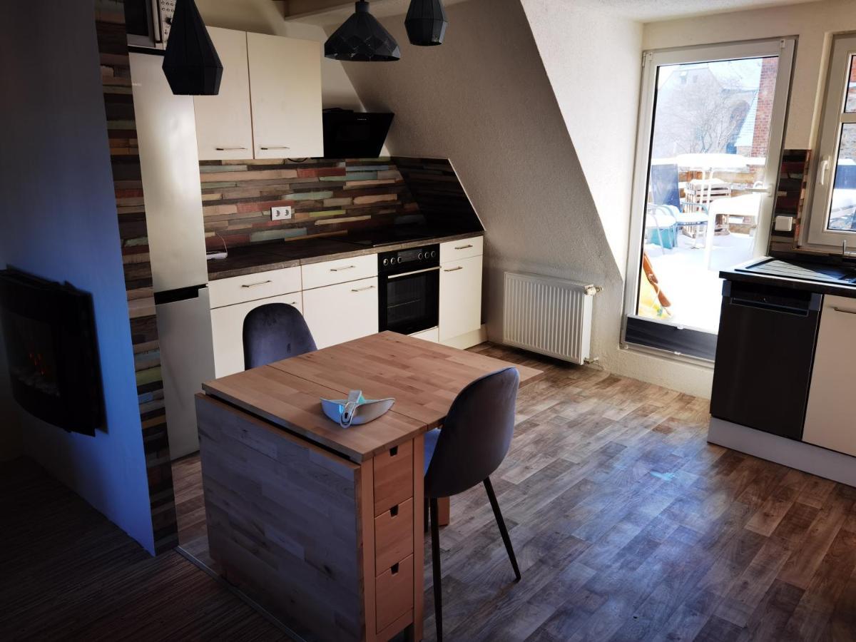 Wolmirstedt Gemuetliche Dachwohnung Mit Kleiner Oder Grosser Dachterrasse Nebeneinander מראה חיצוני תמונה