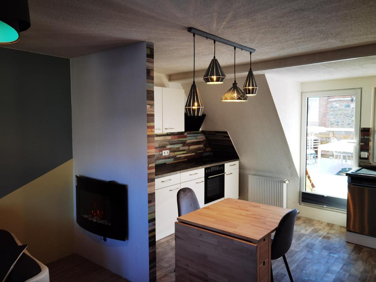 Wolmirstedt Gemuetliche Dachwohnung Mit Kleiner Oder Grosser Dachterrasse Nebeneinander מראה חיצוני תמונה