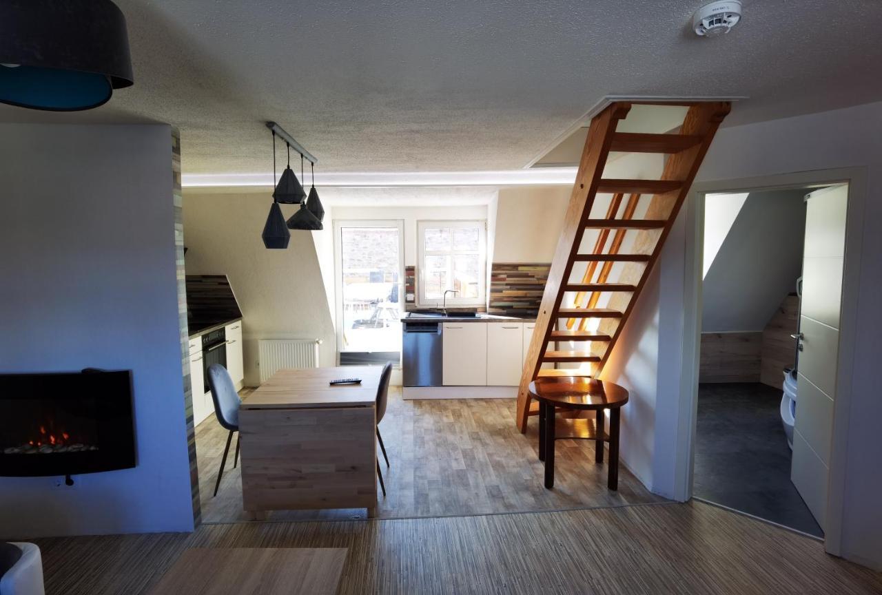 Wolmirstedt Gemuetliche Dachwohnung Mit Kleiner Oder Grosser Dachterrasse Nebeneinander מראה חיצוני תמונה