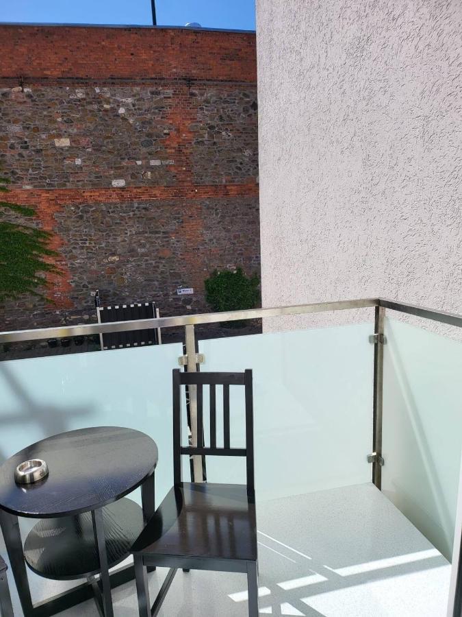 Wolmirstedt Gemuetliche Dachwohnung Mit Kleiner Oder Grosser Dachterrasse Nebeneinander מראה חיצוני תמונה